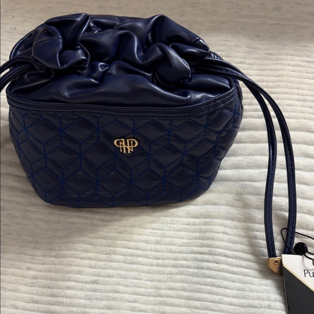 Purse N jewelry case Navy Blue Quilted Drawstring Bag $60 retail brand new.